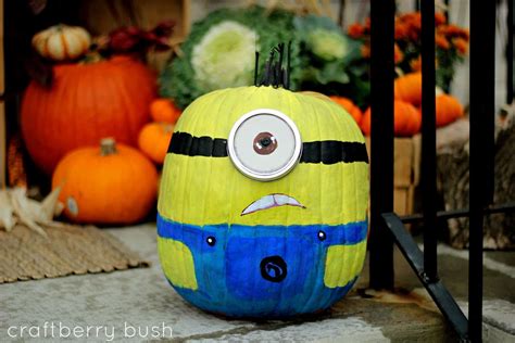 25 Easy Pumpkin Painting Ideas That Look Cute (2023 Edition)