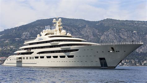 Dilbar. Photo credit Yvan Grubski — Yacht Charter & Superyacht News