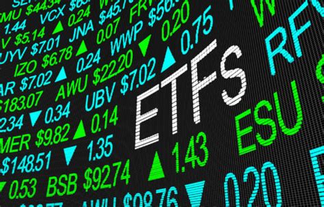 Best ETFs To Invest In For 2023: Top 3 S&P Listings Most Recommended By Financial Pros