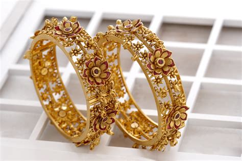 My love for gold reinvented at Kalyan Jewellers