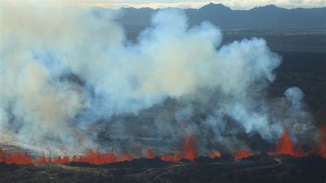 Watch smouldering Icelandic volcano live via webcam | CTV News