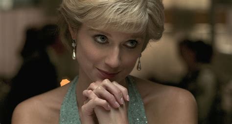 Elizabeth Debicki on Playing Princess Diana in 'The Crown' S5 - PureWow