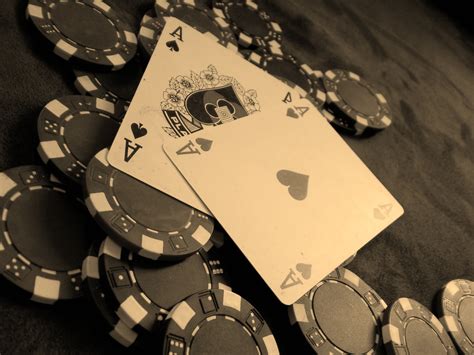 🔥 [50+] Poker Chips Wallpapers | WallpaperSafari