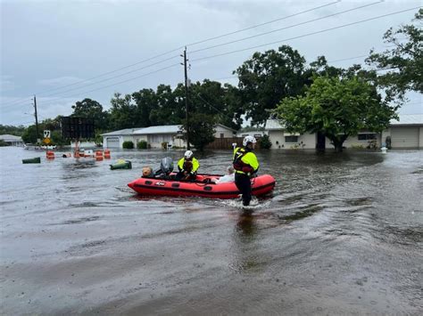 500 People Rescued From Flooded Sarasota Homes, More Expected: Police ...