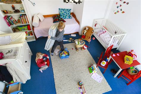 How to Teach Kids to Clean Their Bedroom