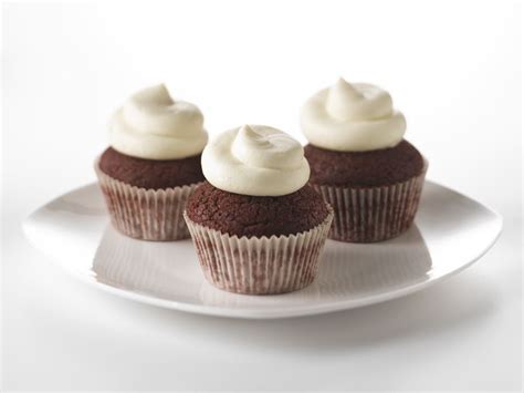 Red Velvet Cupcakes Recipe | Recipe | Healthy holiday baking, Baking ...