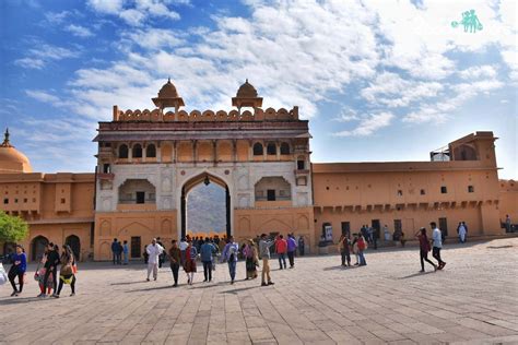 Amer Fort - A must visit place in Jaipur | Tale of 2 Backpackers