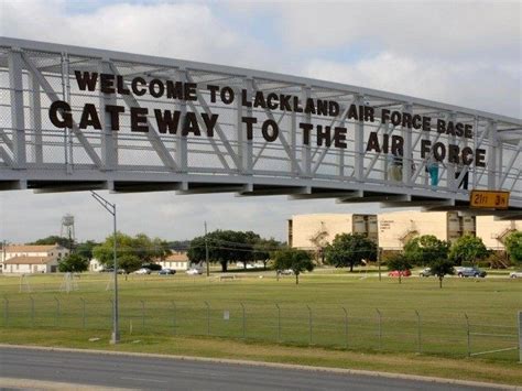 Shooting at Lackland Air Force Base in Texas, At Least 2 Dead | Breitbart