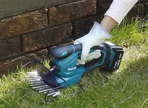 Makita 18V Cordless Grass Shear