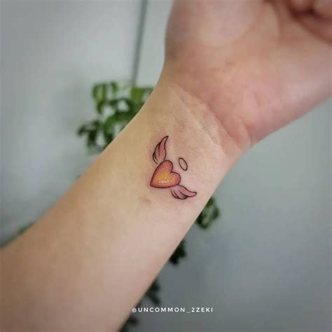 Share 56+ minimalist angel wings tattoo best - in.cdgdbentre