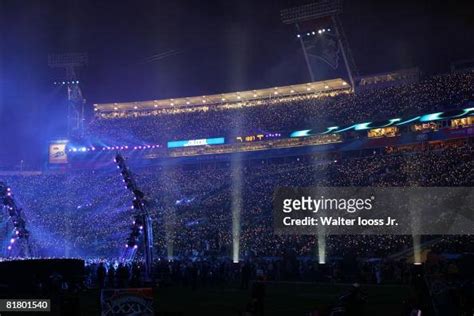 Super Bowl XXXIX, View of halftime show during Philadelphia Eagles vs... News Photo - Getty Images