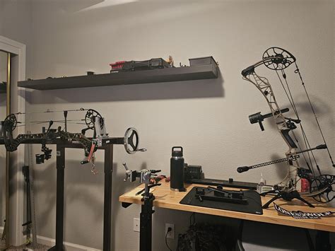 Started to build my bow shop : r/bowhunting