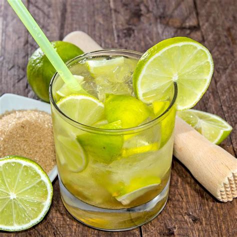 Pin von Sylvi Löwe auf Cocktails | Caipirinha, Cocktails, Getränke