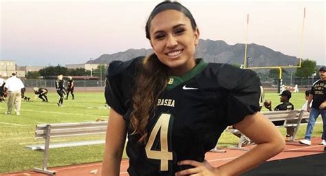 Becca Longo could be the first female NFL player - Metro Voice News