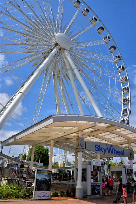 Niagara SkyWheel at Clifton Hill in Niagara Falls, Canada - Encircle Photos