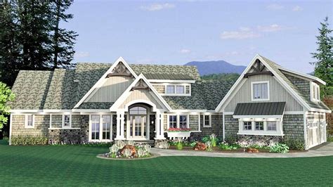 Plan 14622RK: Shingled Showstopper with Angled Garage | Casas, Planos ...