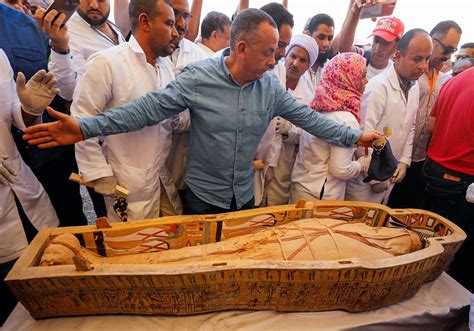 Watch: Egypt opens mummy coffins buried 2,500 years ago | Al Arabiya English