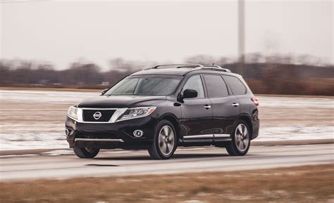 2014 Nissan Pathfinder Hybrid AWD Test | Review | Car and Driver