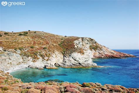 Folegandros Ambeli beach: Photos, Map | Greeka