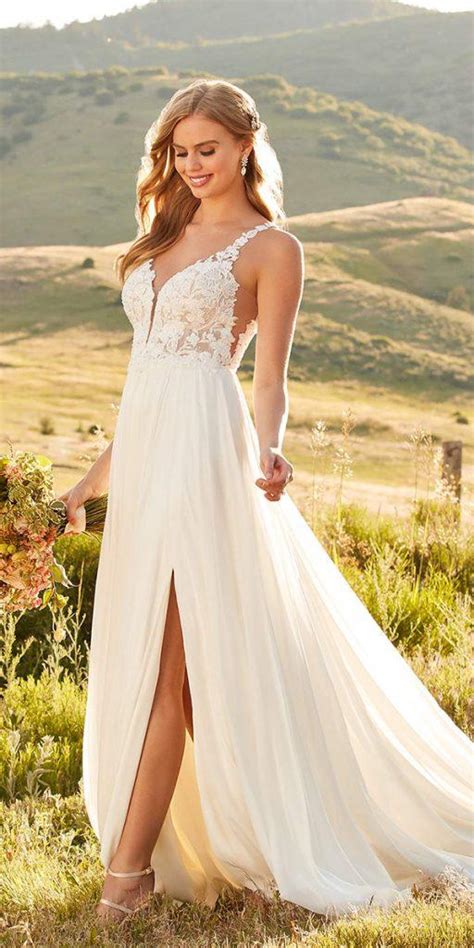 15 Bohemian Wedding Dresses For Charming Brides