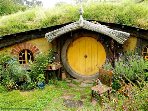 Hobbit House Wallpaper - WallpaperSafari