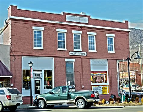 The Old Hotel, Good Old Days Ice Cream, West Jefferson NC,… | Flickr