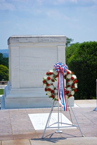 Wreath At Tomb Of Unknown Soldier Free Stock Photo - Public Domain Pictures