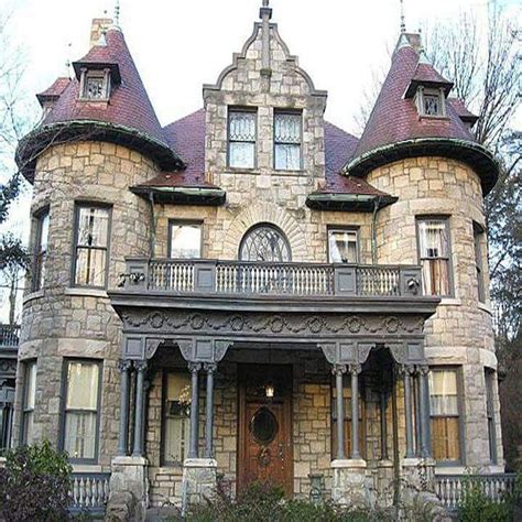 34 Amazing Gothic Revival House Design Ideas Spanish Style | Victorian homes, Gothic house ...