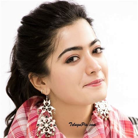 Top 125 + Rashmika wallpaper hd - Fayrouzy.com