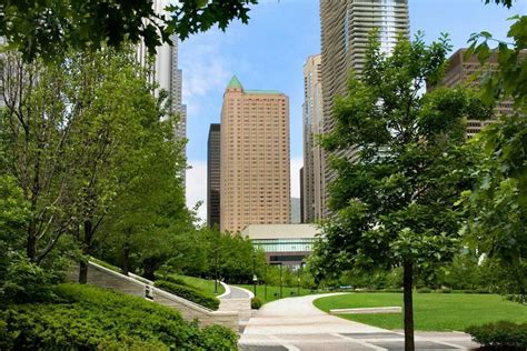 Hotels near Millennium Park Chicago: Top Selection 2017