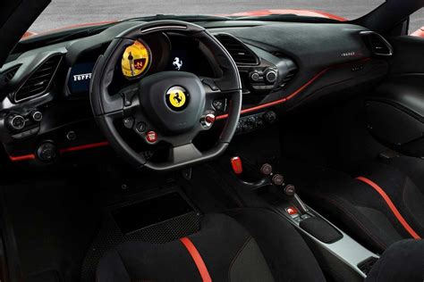 Ferrari 488 Pista Interior 2019 | AUTOBICS