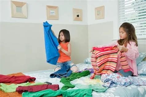 How To Fold Clothes? - Singapore Laundry