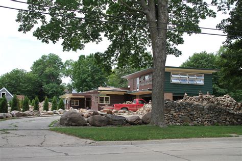 Cresco Iowa, Howard County IA | New kind of rock hound. | Flickr