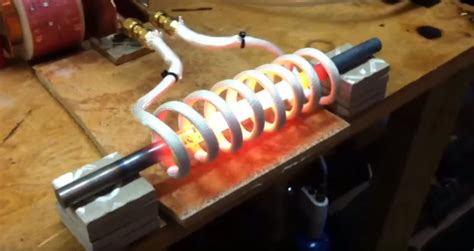 Watch This Induction Forge Heat Up A Steel Bar In Only 12 Se