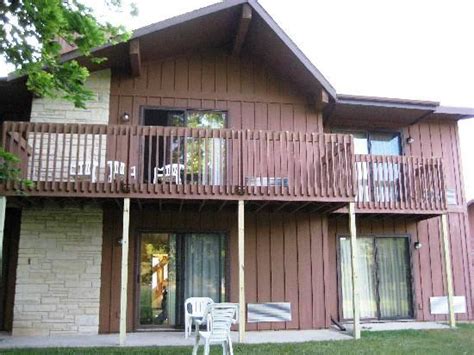 Fox Hills Resort, Mishicot - Compare Deals