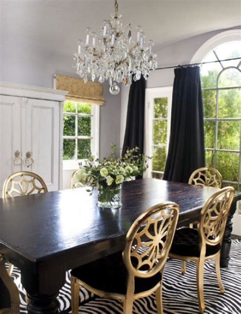 Gold dining chairs | Modelos de casas interiores, Sillas restauradas, Decoracion living comedor