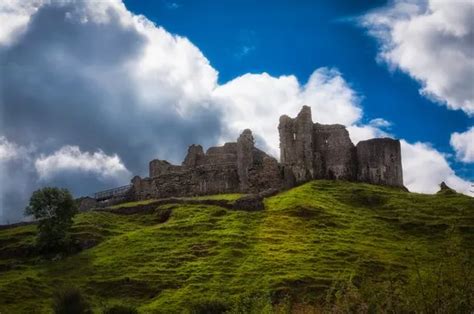 33 Welsh castles that are pretty much the best thing history ever did - Wales Online