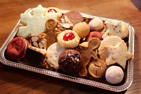 Christmas Cookie Trays - order yours today and let us take care of your ...