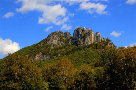 7 Seneca Rocks Hiking Trails - From Easy to Advanced