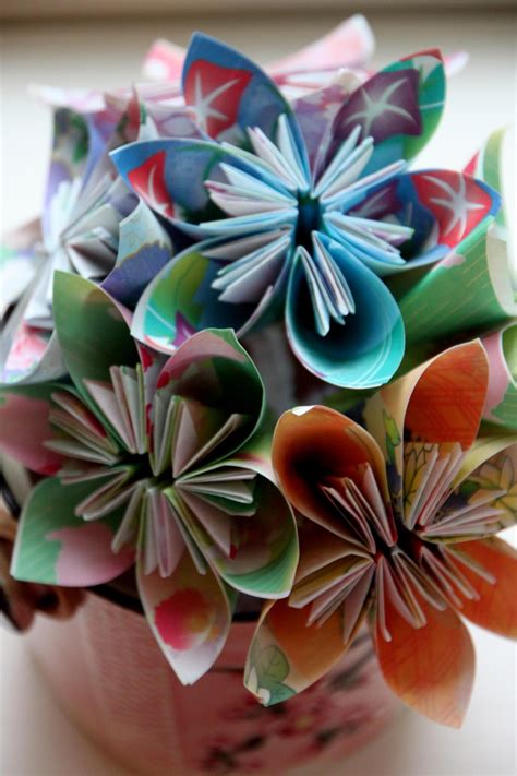 Easy Origami Flower Tutorial | HGTV