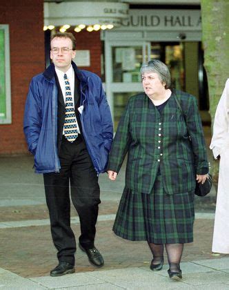 fotos de Dr Harold Shipman Trial Wife Primrose - Foto de stock de contenido editorial: imagen de ...