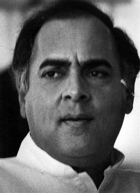 Rajiv Gandhi: Youngest Prime Minister at 40, who won the largest ...