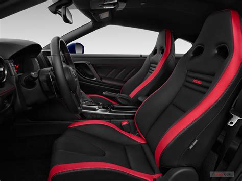 2019 Nissan GT-R: 84 Interior Photos | U.S. News