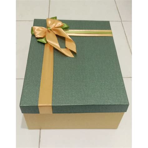 Jual Kotak kado / Gift box besar ukuran 40 x 30 x 15 cm dan 42 x 30 x 15 cm | Shopee Indonesia