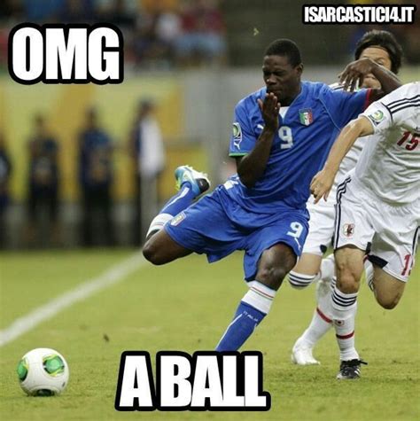 Pin by Sara on Funny | Funny football memes, Funny soccer memes, Funny ...