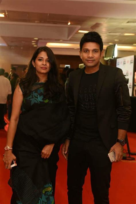 Playback Singer Karthik Family Photos - From wikipedia, the free ...