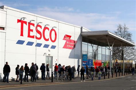 Tesco sales jump by 30% amid coronavirus panic buying | London Evening ...