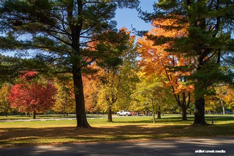 Fall Color Report. Oct 8-15 - Devil's Lake State Park Area Visitor's Guide - DevilsLakeWisconsin.com