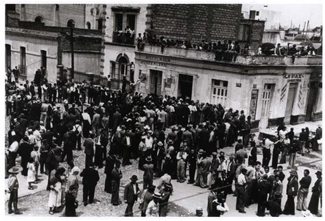 [Lines of people waiting to vote in the presidential election, Mexico ...