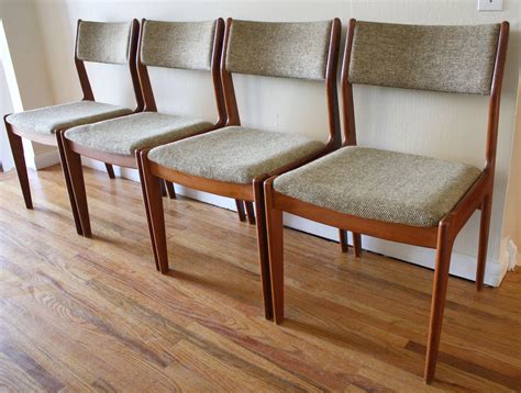 Mid Century Modern Danish Dining Chairs - Set of 4 | Midcentury modern dining chairs, Mid ...